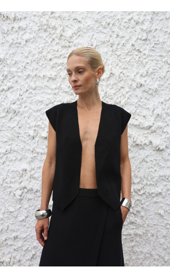 Жилет L225 чорний