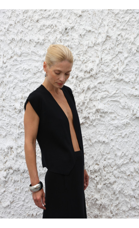 Жилет L225 чорний