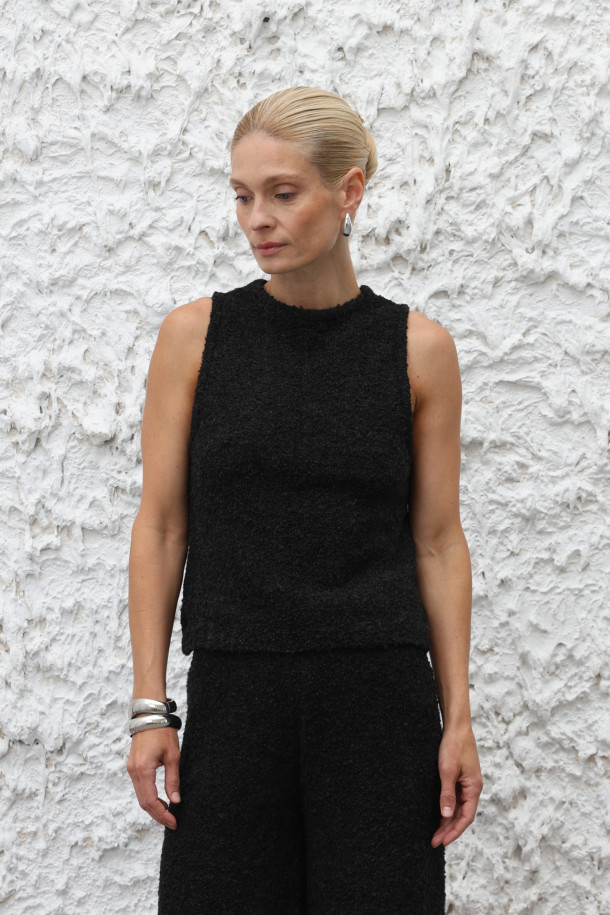 Топ L237 чорний