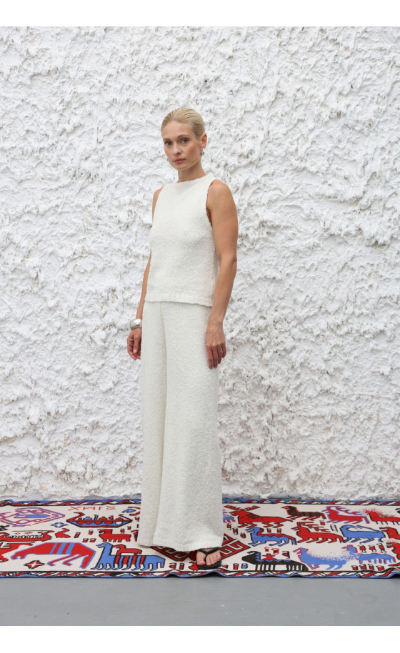 Топ L237 молочний