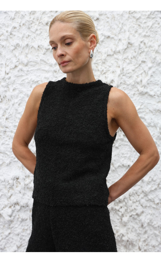 Топ L237 чорний