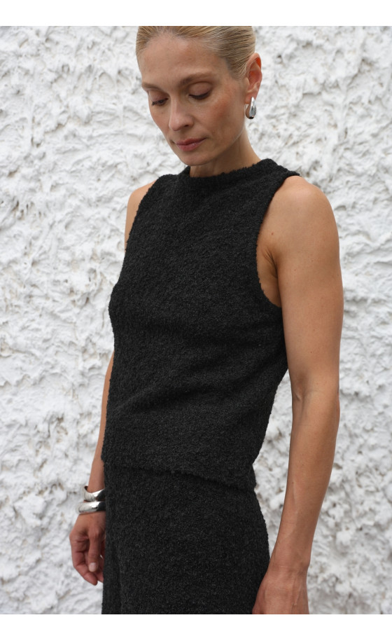 Топ L237 чорний