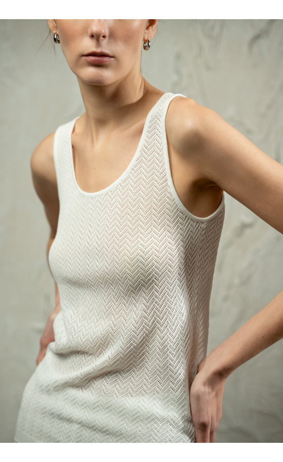 Топ L250 молочний