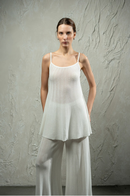 Топ L251 молочний